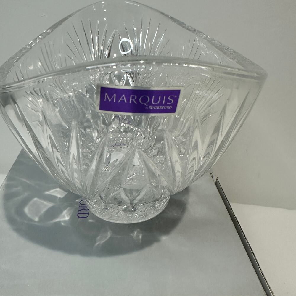 Waterford Marquis Newberry 11" Oval Crystal Bowl NIB - Picture 3 of 5